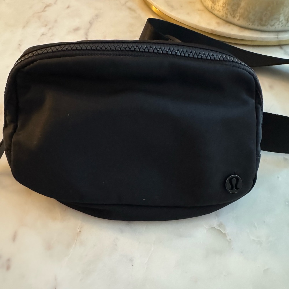 lululemon athletica Black belt bag